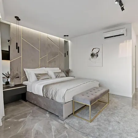 Stunning In With Sauna Макарска