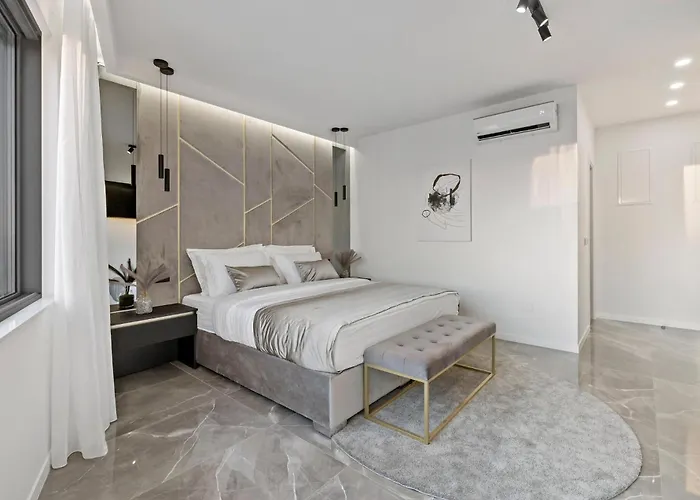 Stunning In With Sauna Makarska