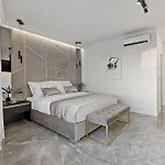 Amazing In With Sauna ماكارسكا