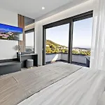 Amazing In With Sauna ماكارسكا